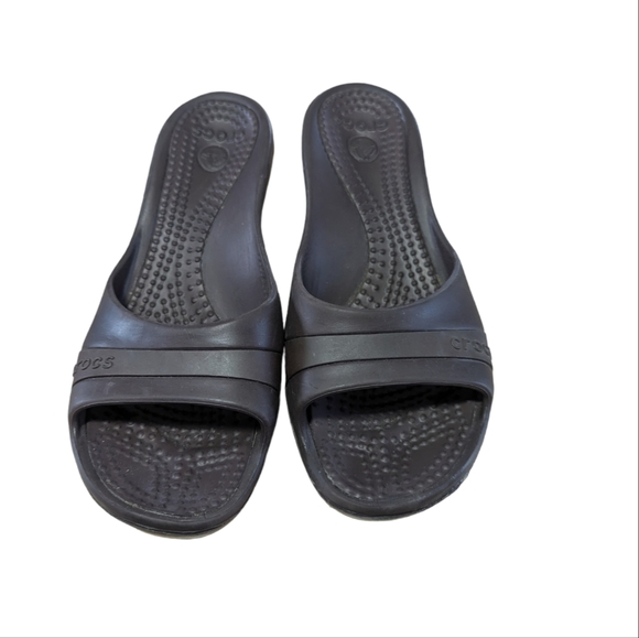 Genuine Croc sandals. Size 8 women's. Brown. - Picture 2 of 3